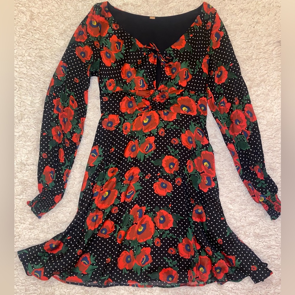 Bundle of THREE ADORABLE FREE PEOPLE DRESSES!!!!! - Picture 2 of 14